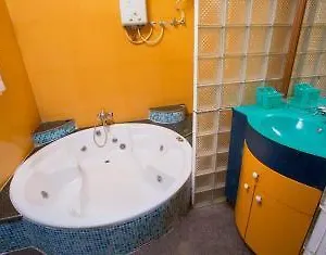 https://vrindavan-retreat.hotels-munnar.com